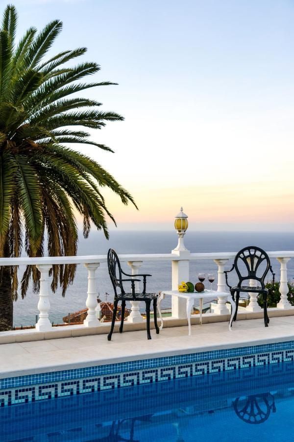 סנטה אורסולה Relaxing Villa Heated Pool Luxurious Views Massage מראה חיצוני תמונה