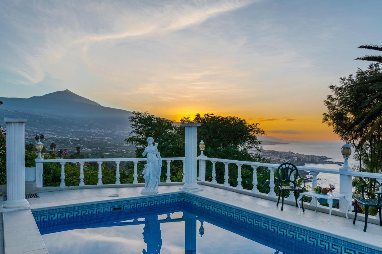 סנטה אורסולה Relaxing Villa Heated Pool Luxurious Views Massage מראה חיצוני תמונה