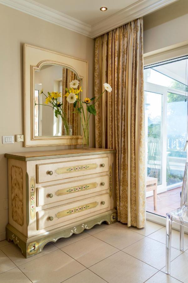 סנטה אורסולה Relaxing Villa Heated Pool Luxurious Views Massage מראה חיצוני תמונה