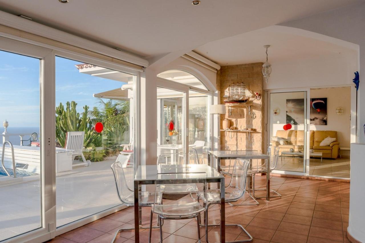 סנטה אורסולה Relaxing Villa Heated Pool Luxurious Views Massage מראה חיצוני תמונה